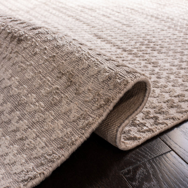 Safavieh Mirage Graphite Hand-Loomed Accent Rug 12X18 In — Viscose-Cotton Chevon Texture, Low-Pile Elegance MIR636A-0116
