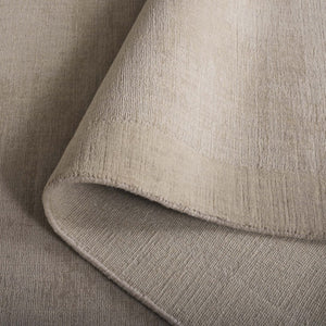 Safavieh Mirage Hand Loomed Wool Cotton Ivory Area Rug Soft Minimalist Living Room Floor Accent MIR685A-5
