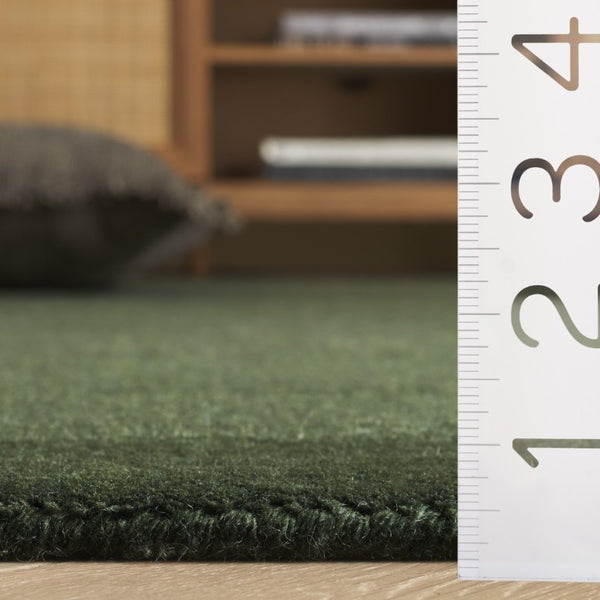 Safavieh Mirage Hand-Loomed Wool Cotton Area Rug Earthy Green Artisan Weave for Living Rooms MIR685Y-6