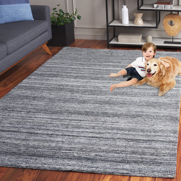 Safavieh Mirage Hand-tufted Runner Rug: Luxurious Eco-friendly Design With Plush Comfort For Any Space Grey Pet Yarn Pile Mir757f-5