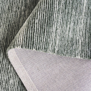 Safavieh Mirage Hand-tufted Runner Rug: Luxurious Eco-friendly Design With Plush Comfort For Any Space Green Pet Yarn Pile Mir757y-5