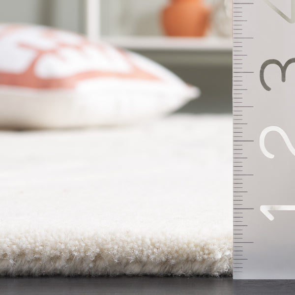 Safavieh Mykonos Hand-tufted Area Rug - Modern Abstract Design In Elegant Ivory & Silver For Any Space Ivory ,Silver 70% Wool,15% Polypropylene,15% Cotton Mkn101a-6r