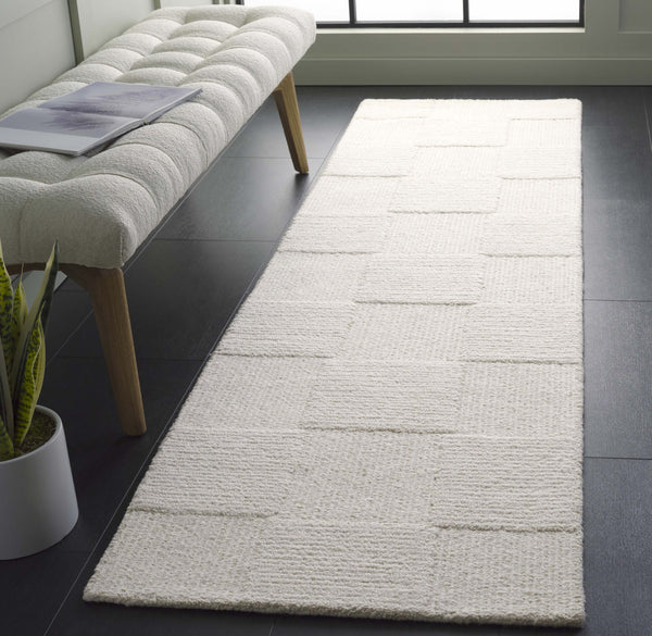 Safavieh Mykonos Hand-tufted Area Rug - Elegant Wool & Cotton Blend For A Luxurious Touch In Any Space Ivory 85% Wool,15% Cotton Mkn105a-6r