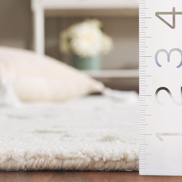 Safavieh Mykonos Luxurious Handcrafted Area Rug: Soft, Durable Design Perfect For Living Rooms & Bedrooms Ivory 85% Wool,15% Cotton Mkn106a-6r