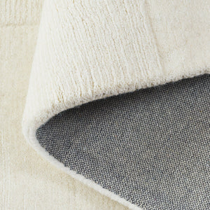 Safavieh Mykonos Contemporary Hand-loomed Area Rug - Luxurious Wool & Cotton Blend For Modern Living Spaces Ivory 80% Wool,20% Cotton Mkn202a-5