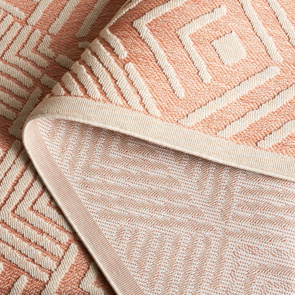 Safavieh Milos Geometric Indoor/Outdoor Area Rug - Elegant Turquoise & Ivory Design For Any Space Decor Rust ,Ivory Polypropylene Mlo104p-8