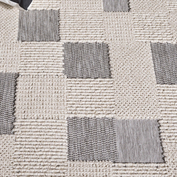 Safavieh Milos Indoor/Outdoor Area Rug - Elegant Geometric Design, Durable, Eco-friendly, Easy To Clean Beige ,Grey Polypropylene Mlo108a-9