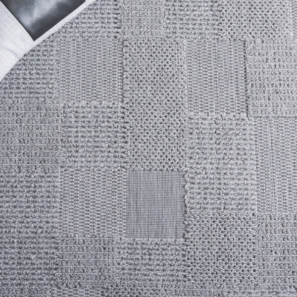 Safavieh Milos Indoor/Outdoor Area Rug - Elegant Geometric Design, Durable, Eco-friendly, Easy To Clean Grey Polypropylene Mlo108f-7sq