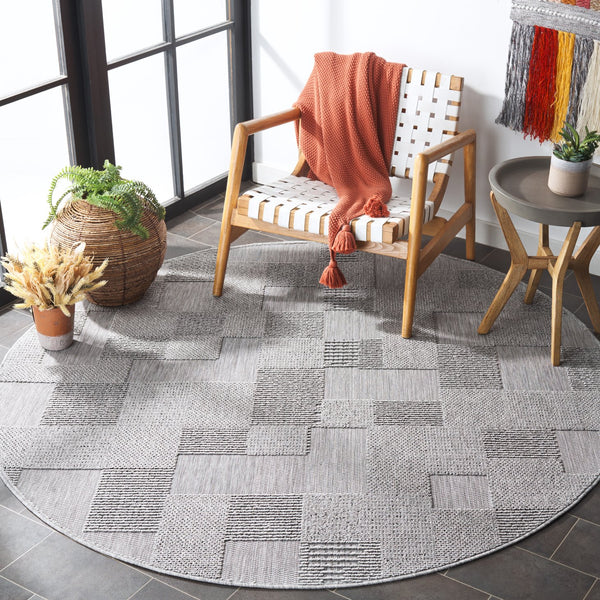 Safavieh Milos Indoor/Outdoor Area Rug - Elegant Geometric Design, Durable, Eco-friendly, Easy To Clean Grey Polypropylene Mlo108f-7sq