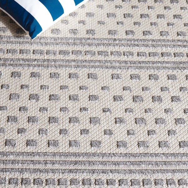 Safavieh Milos Elegant Power-loomed Indoor/Outdoor Rug With Geometric Patterns For Timeless Home Décor Beige ,Grey Polypropylene Mlo110a-28