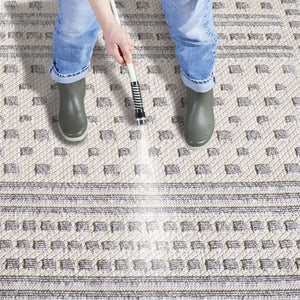 Safavieh Milos Elegant Power-loomed Indoor/Outdoor Rug With Geometric Patterns For Timeless Home Décor Beige ,Grey Polypropylene Mlo110a-28