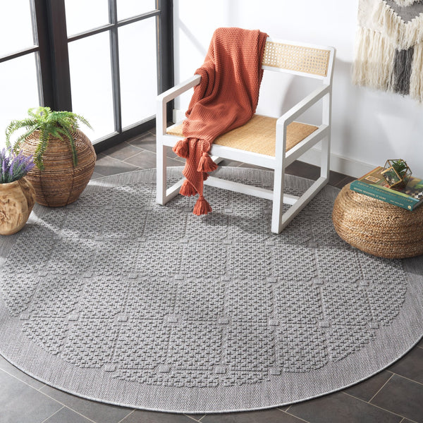 Safavieh Milos Elegant Geometric Rug - Timeless Design, Durable Construction, Perfect For Indoor & Outdoor Spaces Grey Polypropylene Mlo112f-5