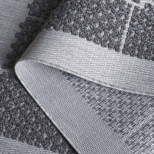 Safavieh Milos Elegant Geometric Rug - Timeless Design, Durable Construction, Perfect For Indoor & Outdoor Spaces Charcoal Polypropylene Mlo112h-7r