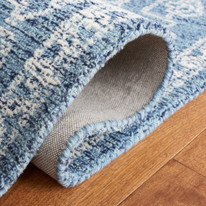 Safavieh Micro-Loop 428 Tufted 80% Wool 20% Cotton Traditional Rug Blue / Ivory MLP428M-8