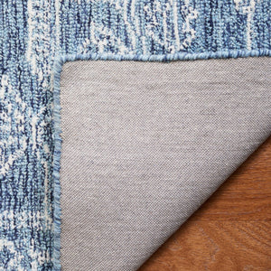 Safavieh Micro-Loop 428 Tufted 80% Wool 20% Cotton Traditional Rug Blue / Ivory MLP428M-8