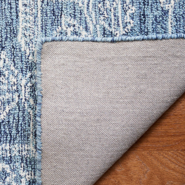 Safavieh Micro-Loop 428 Tufted 80% Wool 20% Cotton Traditional Rug Blue / Ivory MLP428M-8