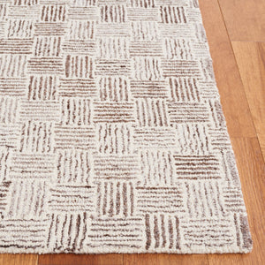 Safavieh Micro-Loop 537 Hand Tufted Modern Rug Brown / Ivory MLP537T-8