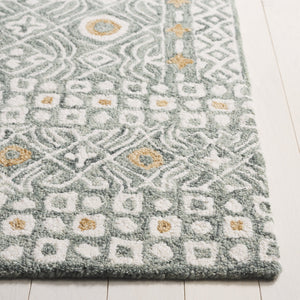 Safavieh Micro-loop Hand-tufted Wool And Cotton Area Rug - Elegant Geometric Design For Modern Homes Green ,Ivory 80% Wool And 20% Cotton Mlp801y-27