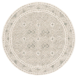 Safavieh Micro-loop Hand-tufted Rug In Elegant Grey And Ivory – Timeless Artistry For Any Home Decor Style Silver ,Ivory 80% Wool And 20% Cotton Mlp803g-4