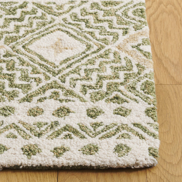 Safavieh Micro-loop Hand-tufted Rug In Elegant Grey And Ivory – Timeless Artistry For Any Home Decor Style Green ,Ivory 80% Wool And 20% Cotton Mlp803y-27