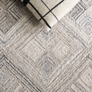 Safavieh Micro-loop Modern Runner Area Rug: Hand-tufted Wool With Geometric Patterns For Elegant Spaces Natural ,Grey Wool Pile Mlp957f-5