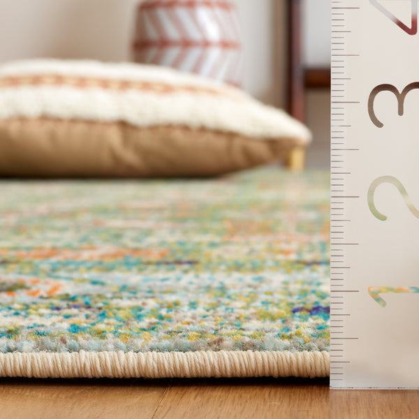 Safavieh Monaco 208 Power Loomed Rug Green / Ivory 5'-1" x 7'-6"