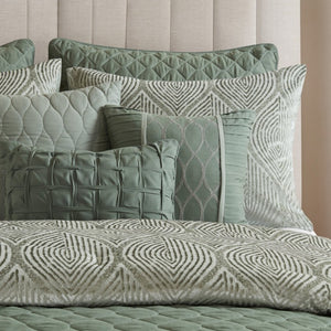 JLA Home Nocturne Velvet Jacquard 10 Piece Comforter Set with Quilts Shams and Bed Skirt MP10-9072