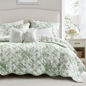 JLA Home Adele Floral Microfiber Quilt Set with Scalloped Edges and Diamond Stitching Pattern Green 92 W x 104 L MPE13-1224
