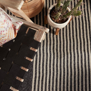 Jaipur Living Morro Bay Strand Mrb01 Handwoven Handmade 100% Polypropylene Lines Stripes Outdoor Rug Black, Beige 100% Polypropylene Rug150102