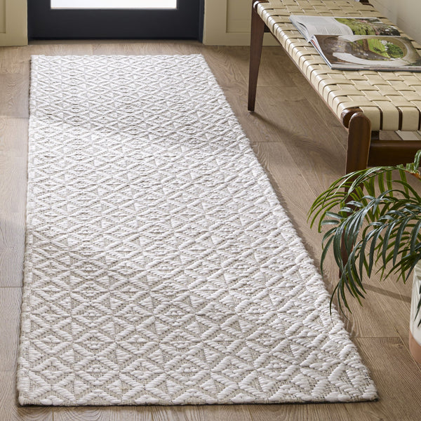 Safavieh Marbella Ivory Area Rug With Subtle Geometric Pattern, Low-Profile Handwoven Blend For Modern Homes 6'-0" x 9'-0" MRB329A-6