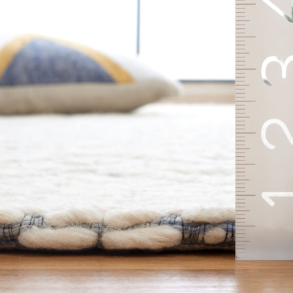 Safavieh Marbella 455 MRB455 Handloomed  Rug Blue / Ivory MRB455M-6