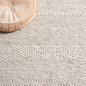 Safavieh Marbella 556 Hand Loomed 60% Wool, 20% Nylon, and 20% Cotton Modern Rug Beige MRB556B-8