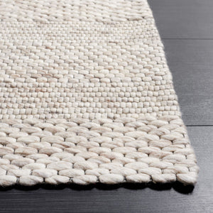 Safavieh Marbella Modern Area Rug - Hand-loomed Elegance With Soft Wool & Durable Nylon For Timeless Style Beige 60% Wool,20% Nylon,And 20% Cotton Mrb556b-5sq