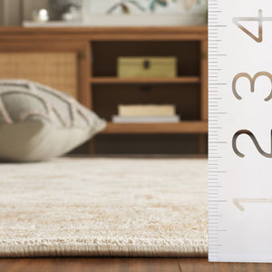 Safavieh Marigold Traditional Area Rug - Luxurious Power Loomed Design, Elegant Floral Motifs For Timeless Charm Ivory ,Rust Polyester Mrg142a-8