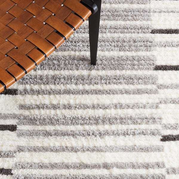 Safavieh Marrakesh 308 Power Loomed  Rug Ivory / Grey MRK308A-9