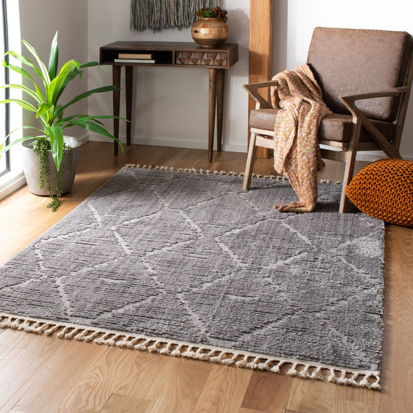 Safavieh Marrakesh Luxurious Tassel Area Rug In Elegant Beige For A Chic Home Décor Upgrade Grey Polyester Mrk517f-7r