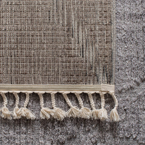 Safavieh Marrakesh Luxurious Tassel Area Rug In Elegant Beige For A Chic Home Décor Upgrade Grey Polyester Mrk517f-7r