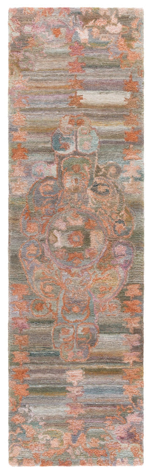 Safavieh Marquee Hand-tufted Area Rug - Elegant Traditional Design, Soft Polyester Pile, Timeless Charm Rust ,Green Polyester Pile Mrq105p-4