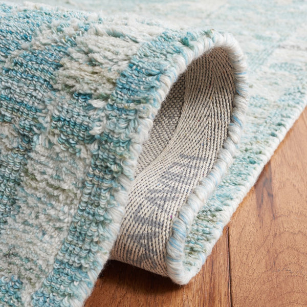 Safavieh Marquee 106 Hand Tufted Polyester Pile Transitional Rug Turquoise / Grey MRQ106K-8