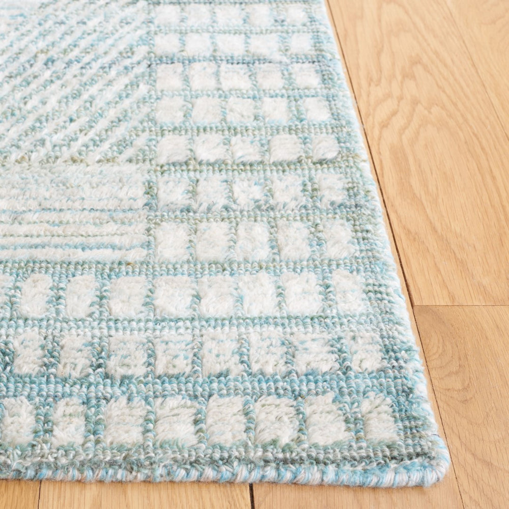 Safavieh Marquee 107 Hand Tufted Polyester Pile Transitional Rug Turquoise / Grey MRQ107K-8
