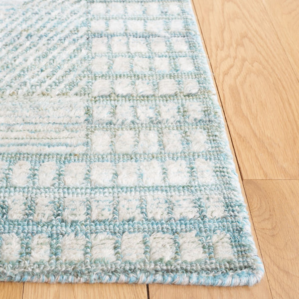 Safavieh Marquee 107 Hand Tufted Polyester Pile Transitional Rug Turquoise / Grey MRQ107K-8