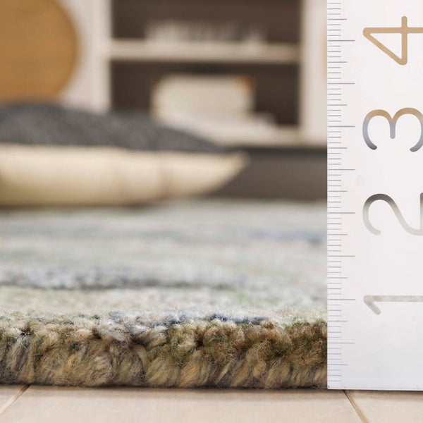 Safavieh Marquee Hand-Tufted Floral Vine Runner Rug in Soft Green Beige for Hallways 8'-0" x 10'-0" MRQ116X-8