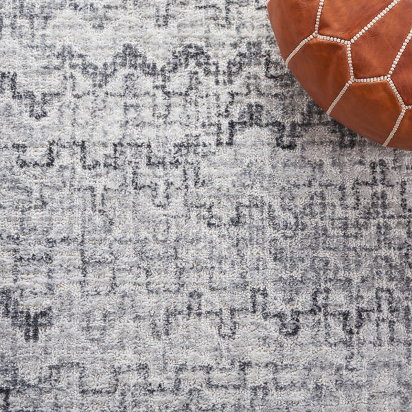 Safavieh Marquee 123 Hand Tufted Contemporary Rug Grey / Ivory MRQ123F-8