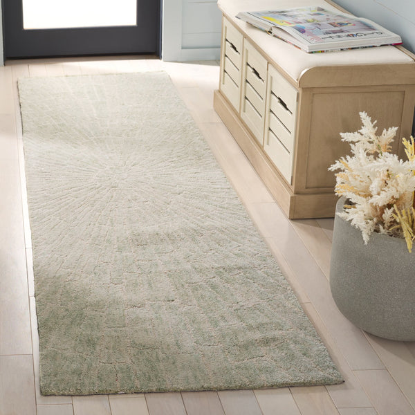 Safavieh Marquee Runner Rug - Hand-tufted Elegance With Luxurious Wool Blend For Stylish Home Decor Light Green ,Beige 80% Wool,20% Cotton Mrq507x-28