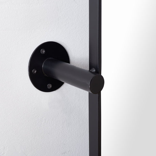 Safavieh DELINAH, 24-Inch Iron Mirror – Elevate Your Space with Minimalist Elegance and Timeless Style Black MRR2001A