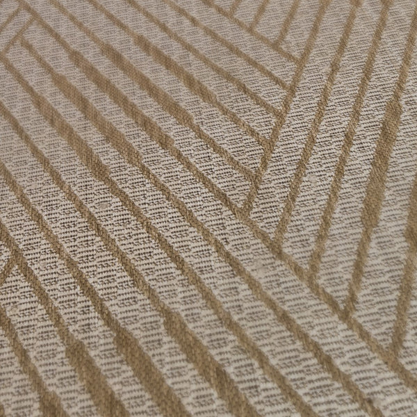 AMER Rugs Maryland Abbel MRY-4 Indoor-Outdoor Machine Made Polypropylene Modern & Contemporary Geometric Rug Champagne 6'6" x 9'10"