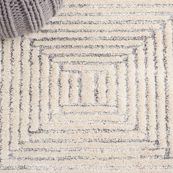 Safavieh Martha Stewart 0756 Power Loomed Rug Ivory / Grey 9' x 12'
