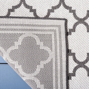 Safavieh Msr Area Rug - Timeless Quatrefoil Design For Indoor & Outdoor Spaces, Soft, Durable & Easy To Maintain Light Grey ,Charcoal Polypropylene Msr121a-6