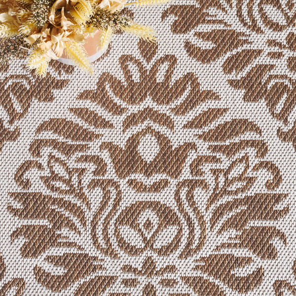 Safavieh Msr Elegant Damask Area Rug - Luxurious Indoor/Outdoor Décor For Timeless Sophistication And Style Cream ,Beige Polypropylene Msr135c-5