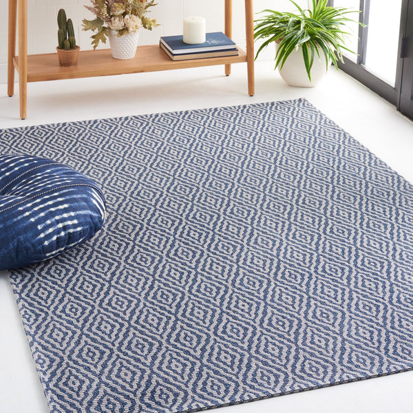 Safavieh Martha Stewart Cotton Area Rug: Elegant Geometric Design For Timeless Home Decor And Comfort Navy ,Light Grey 100% Cotton Msr484n-9